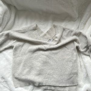 Large V-Neck Sweater